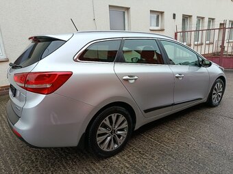 Kia Ceed 1.6 CRDI 100 Kw Automat Skvělý Stav (PLNÁ VÝBAVA) - 6