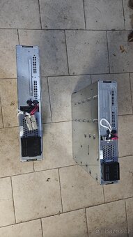 2x profi UPS APC SMT1000RMI2U v perfektním stavu - 6