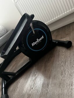 REBEL ACTIVE RBA-1011 elipticky trenažer - 6