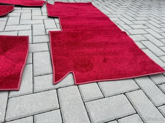 Volha Gaz 24, nové koberce - 6