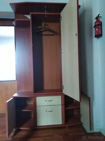 Předsíňová stěna - 6