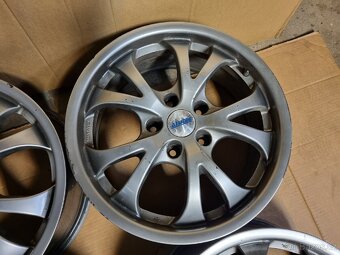 Ráfky Alutec 5x120 R17 7,5j ET:38- BMW - 6