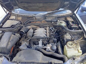 Mercedes E280 - 6