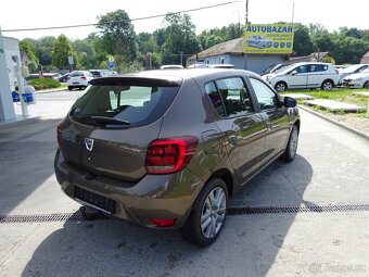 Dacia Sandero 0,9 i - 6