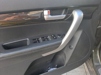 Kia Sorento, 2.4 BENZIN 128kW, 2009 - 6