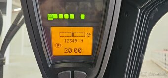 Vysokozdvižný vozík Linde E25L – elektro, Triplex, kabina - 6