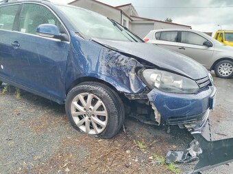 VW Golf 1.6 TDI r. v. 2011 bouraný na ND - 6