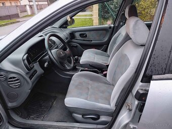 Renault Laguna 1996 - 6