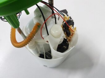 Palivové čerpadlo 1,4 TSi Škoda Octavia III 5Q0919051BN - 6