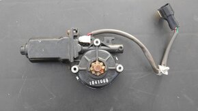 Kia Sorento - motorky stahování oken - 6