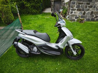 Piaggio Beverly 350 i.e. ABS/ASR Sport Touring (2016) po ser - 6