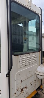 Liebherr kabina - 6