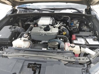 Toyota Hilux, 2.8, INVINCIBLE SPORT, DPH - 6