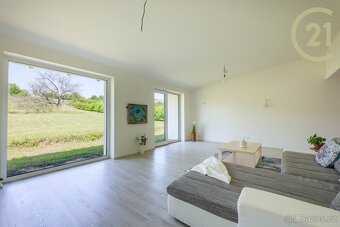 NA PRODEJ RD LOVČICE 4+KK, VELKÁ ZAHRADA - 6