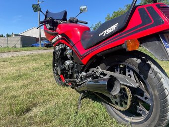 Honda CBX 750 F - 6