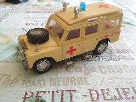 autíčka - angličáky ambulance (sanitky) - 6