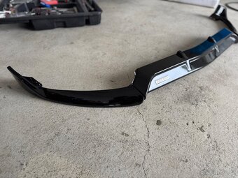 Mercedes W205 Brabus přední spoiler - 6