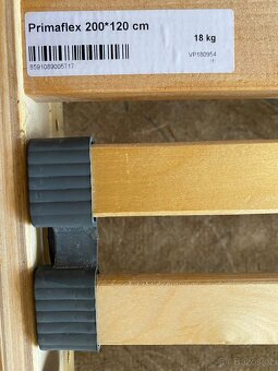 Kvalitní postel z dubové dýhy + rošt PrimaFlex 120 x 200 cm - 6