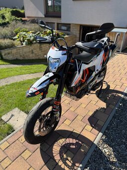 KTM 690 SMC R - 6