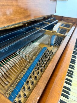 Prodám křídlo Gebrüder Stingl Wien - 6