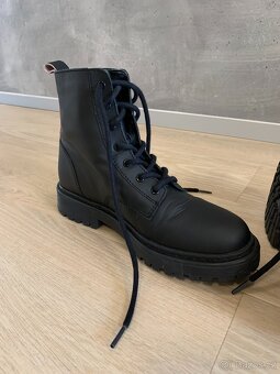 Dámské kotníkové TOMMY JEANS, velikost 39 (25 cm) - 6