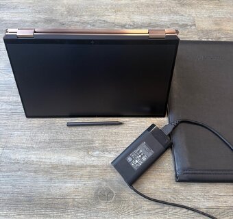 HP Spectre x360, 15,6 LED 4K Ultra HD (zánovní) - 6