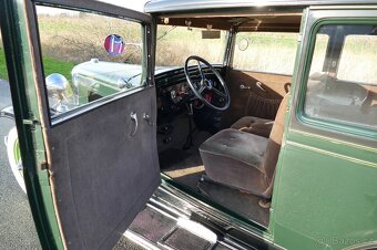 1931 Chevrolet Independence 2 door sedan - 6