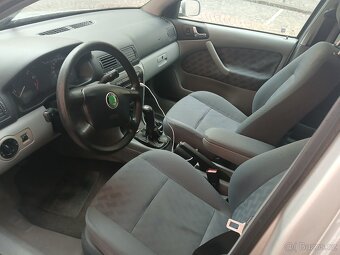 Prodam Škoda oktavie rok 2001 20litr benzin 250 najeto - 6