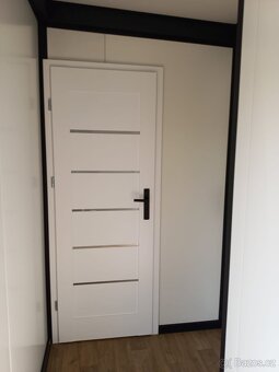 Obytný kontejner 13×3 m – izolovaný, připravený k použití - 6