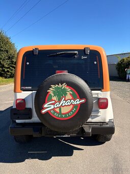 Jeep Wrangler 4.0 L6 manual - 6