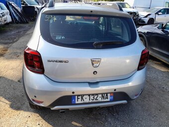 Dacia Sandero 0,9i Stepway - 6