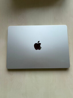 MacBook Air M2 - 6