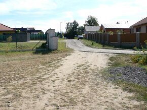 BLATNÁ, ul. Na Růžových plantážích - spavební parcely - 6