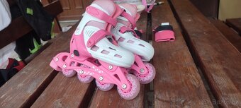 Dětské brusle + set - 6