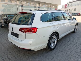 VW Passat B8 Variant 2.0TDI 110kW DSG Full LED ACC ERGO Navi - 6