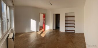 2+1, klidná lokalita Benešov-Ladova 64000 Kč/m^2 vč. sklepa - 6