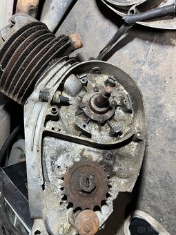Motor Jawa/ ČZ - 6
