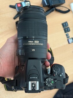 Set Nikon D5500, 55-300mm+18-55mm objektivy,blesk,batoh,... - 6
