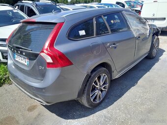 Volvo V60 2,0d CROSS COUNTRY - 6