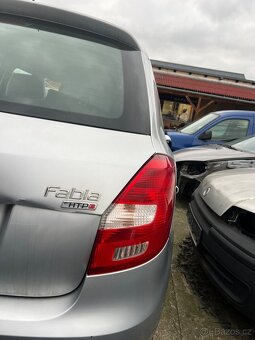 Škoda Fabia II 1.2 HTP 51 kW, rok 2008 NA NÁHRADNÍ DÍLY - 6