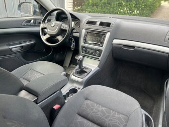 Škoda Octavia 2.0TDI 103Kw,10/2012,Elegance,Xenon,Navi,TOP - 6