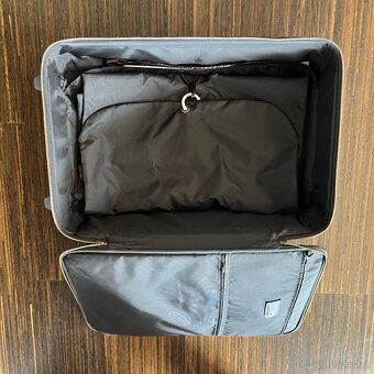 Louis Vuitton - 6