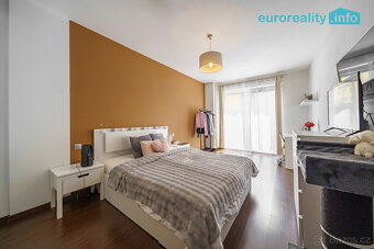 Prodej, byt, 2+kk + parkovací stání, 62 m2, Karlovy Vary - M - 6