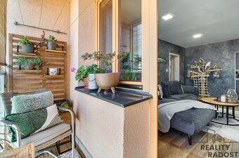 Prodej stylového bytu 3+1 se zasklenou lodžií na ul Horymíro - 6