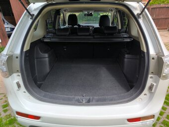 Mitsubishi Outlander PHEV 2.0i - 2014 - 6
