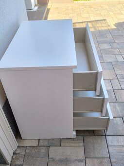Prodám komodu IKEA MALM - 6