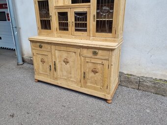 VELICE KRÁSNÁ VELKÁ SMRKOVÁ KREDENC PO RENOVACI - 6