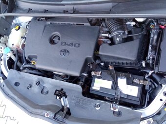 Toyota Verso facelift D.4-D - 6