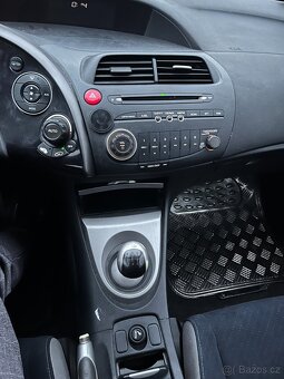 Honda Civic 1.4 - 6