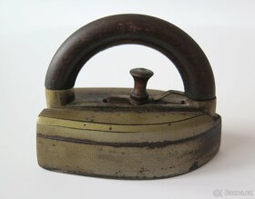 Staré žehličky - 6